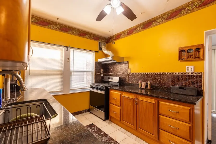 6840 29th Place, Berwyn, IL 60402 - #2