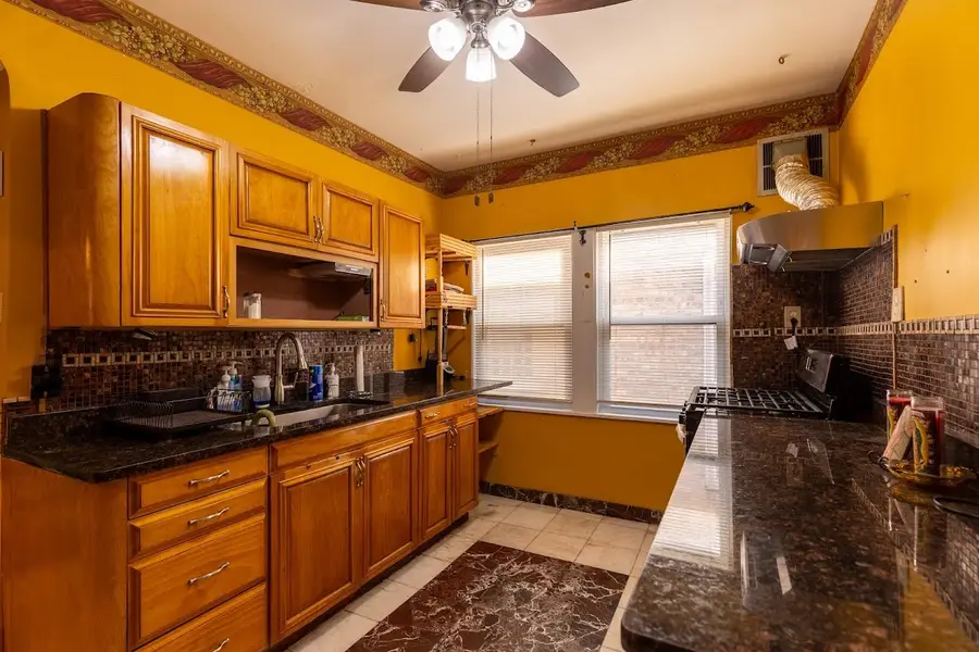 6840 29th Place, Berwyn, IL 60402 - #3