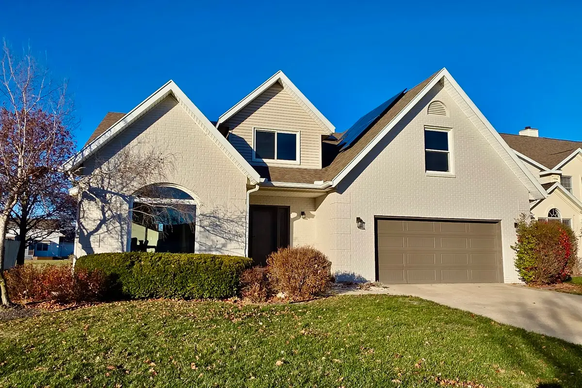 10 Prenzler Drive, Bloomington, IL 61704 - Image #1