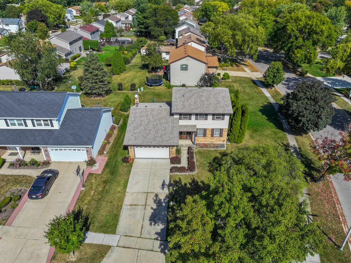 620 S Point Drive, Schaumburg, IL 60193 - Image #1