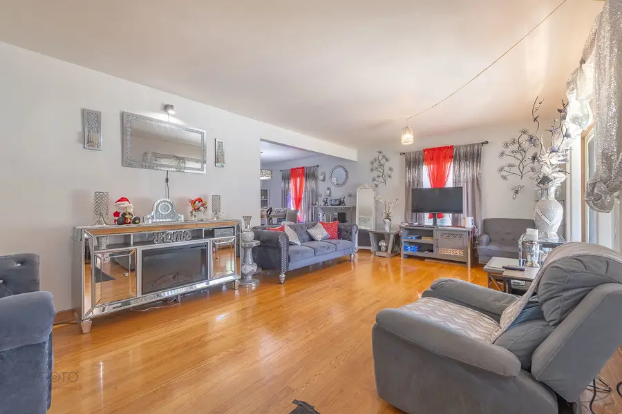 Address Withheld By Seller, Westchester, IL 60154 - Image #3