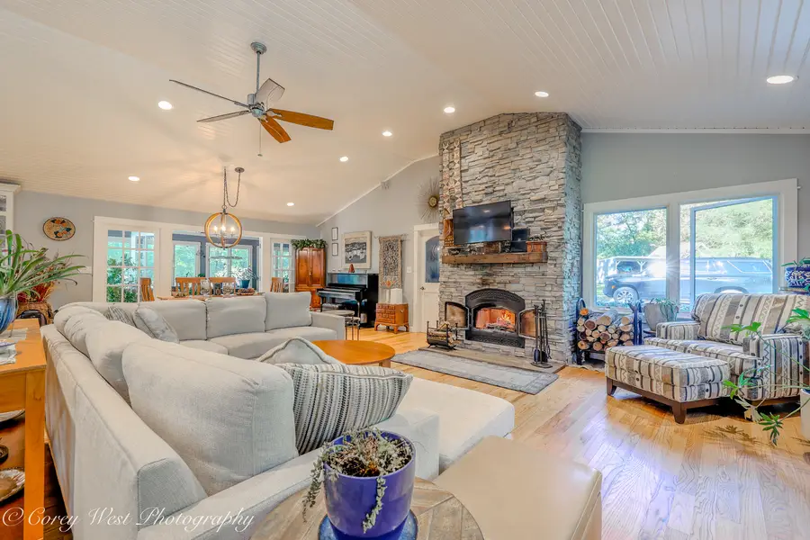 11N226 Peplow Road, Hampshire, IL 60140 - Image #3