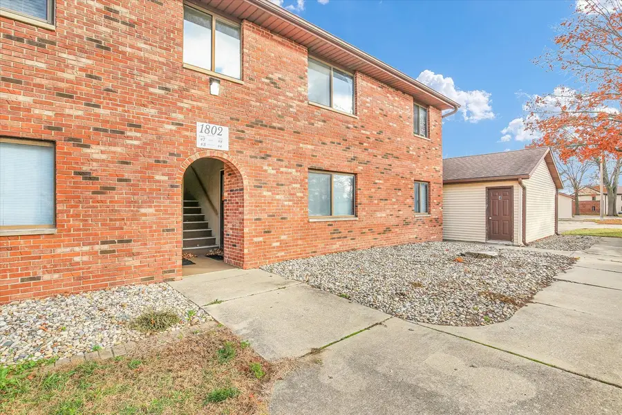 1802 Beck Drive #7, Urbana, IL 61802 - Image #3