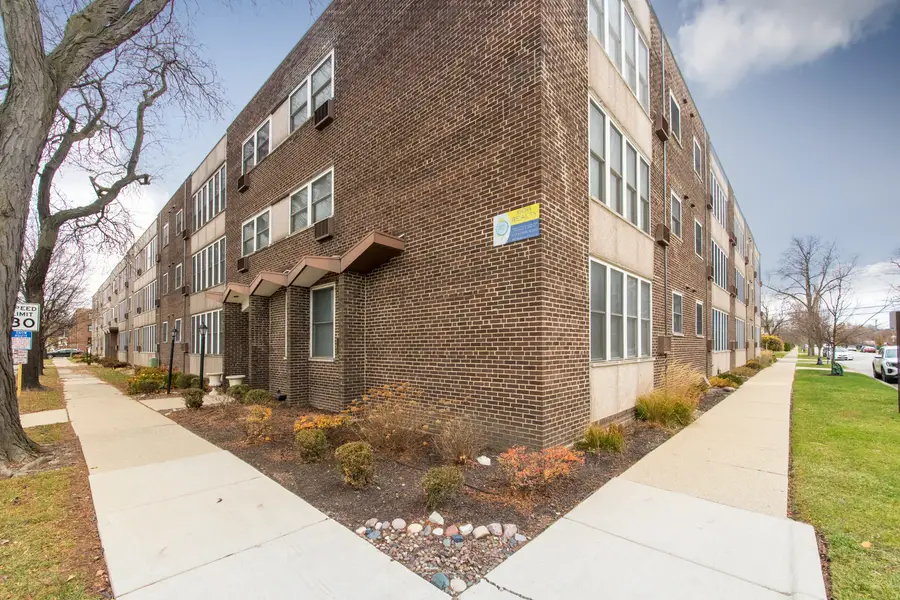 1333 W Touhy Avenue #303, Park Ridge, IL 60068 - Image #3