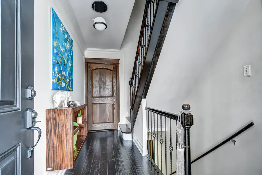 491 Old Surrey Lane #A, Hinsdale, IL 60521 - Image #2