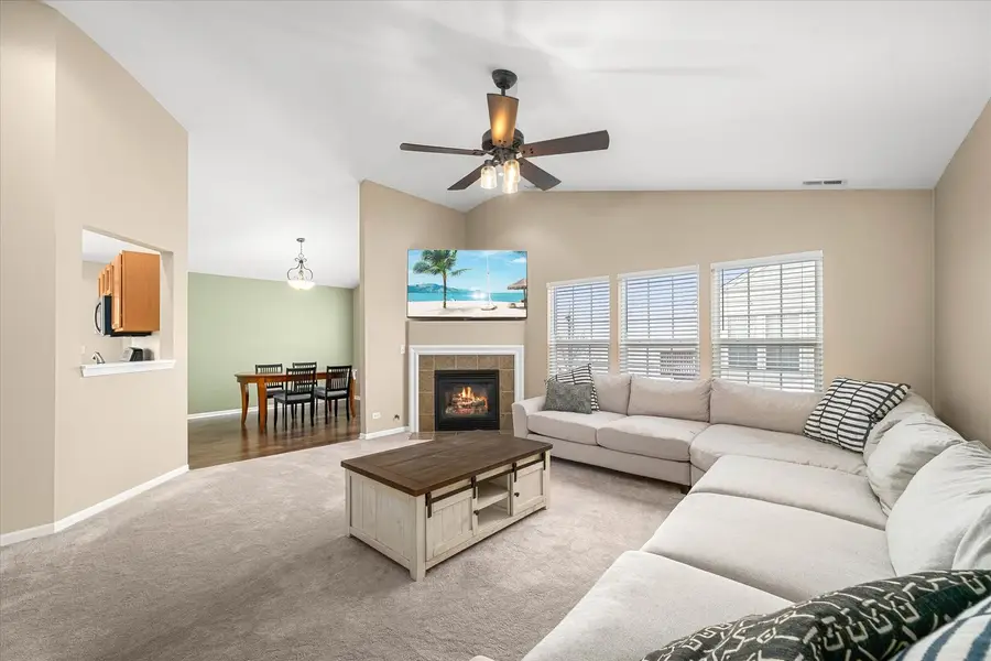 24958 W Gates Lane, Plainfield, IL 60585 - Image #3