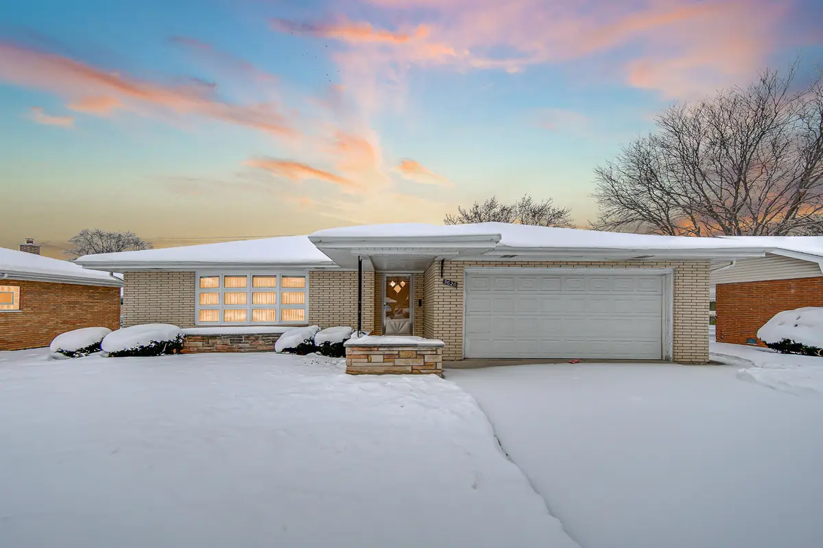 9620 S Keeler Avenue S, Oak Lawn, IL 60453 - Image #1