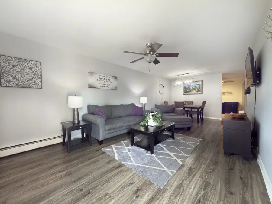 1313 S Rebecca Road #118, Lombard, IL 60148 - Image #2