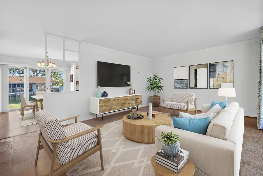 568 Cedar Lane, Elk Grove Village, IL 60007 - Image #3