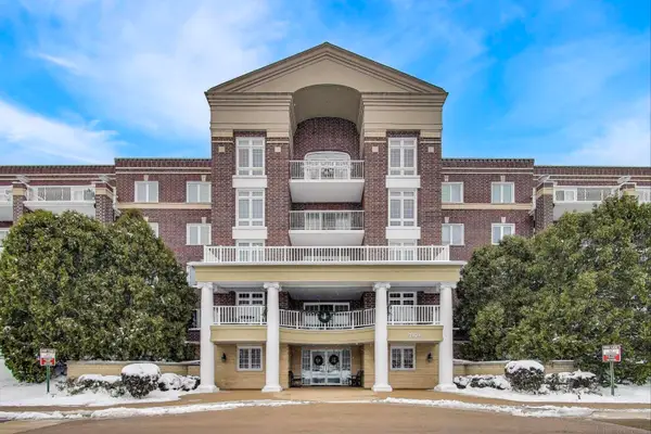 7021 W Touhy Avenue #509, Niles, IL 60714