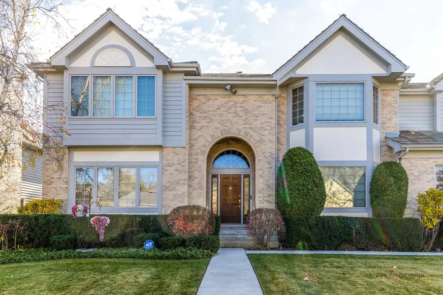 395 Blue Ash Drive, Buffalo Grove, IL 60089 - Image #2