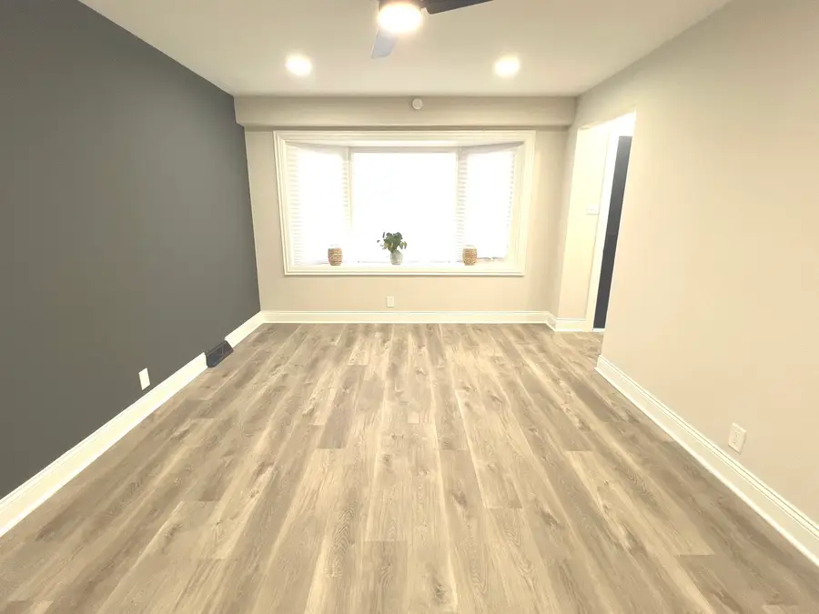 7808 Central Avenue, Burbank, IL 60459 - Image #3