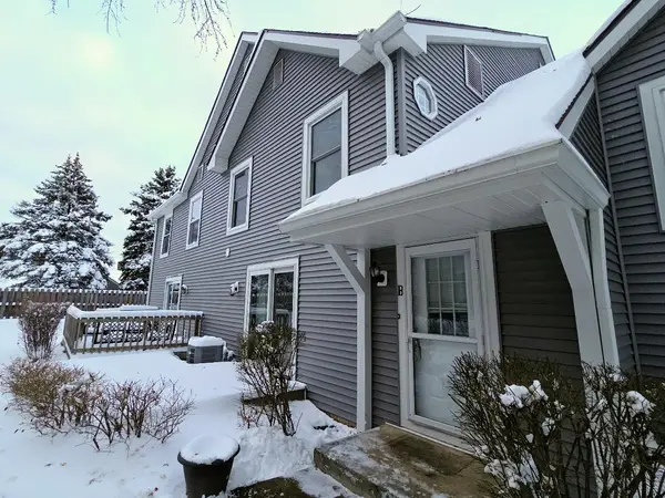 2732 Weeping Willow Road #B, Lisle, IL 60532