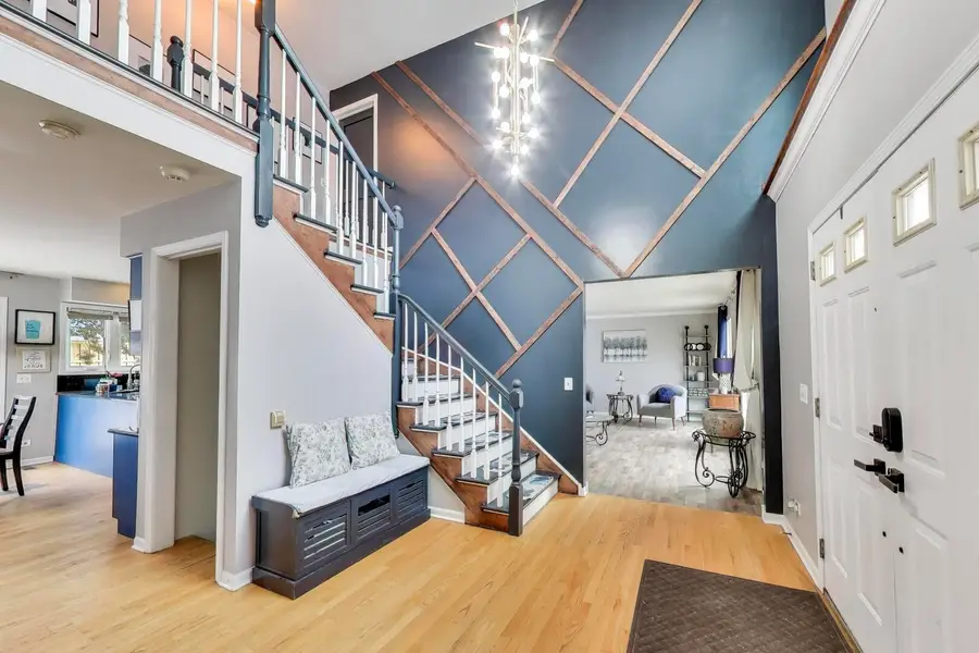 673 N Newkirk Lane, Palatine, IL 60074 - Image #2