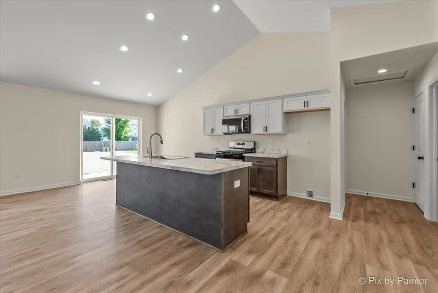 715 Apple Valley Road, Harvard, IL 60033 - Image #3