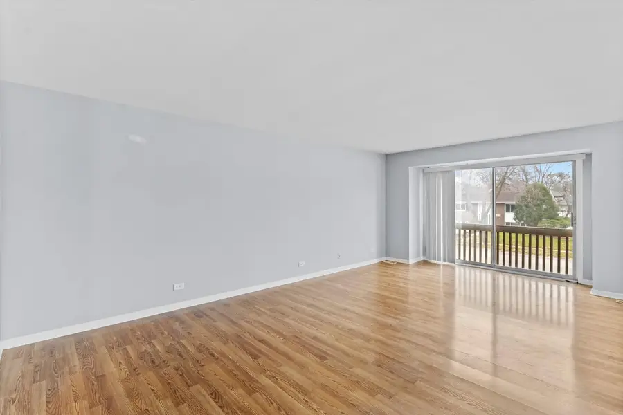 3026 Roberts Drive #7, Woodridge, IL 60517 - Image #3