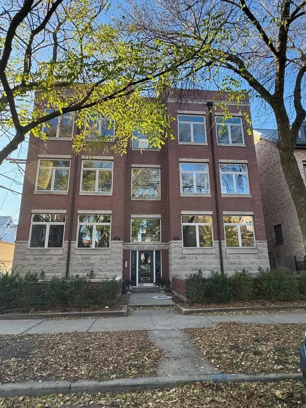 3616 N Janssen Avenue #2S, Chicago, IL 60613