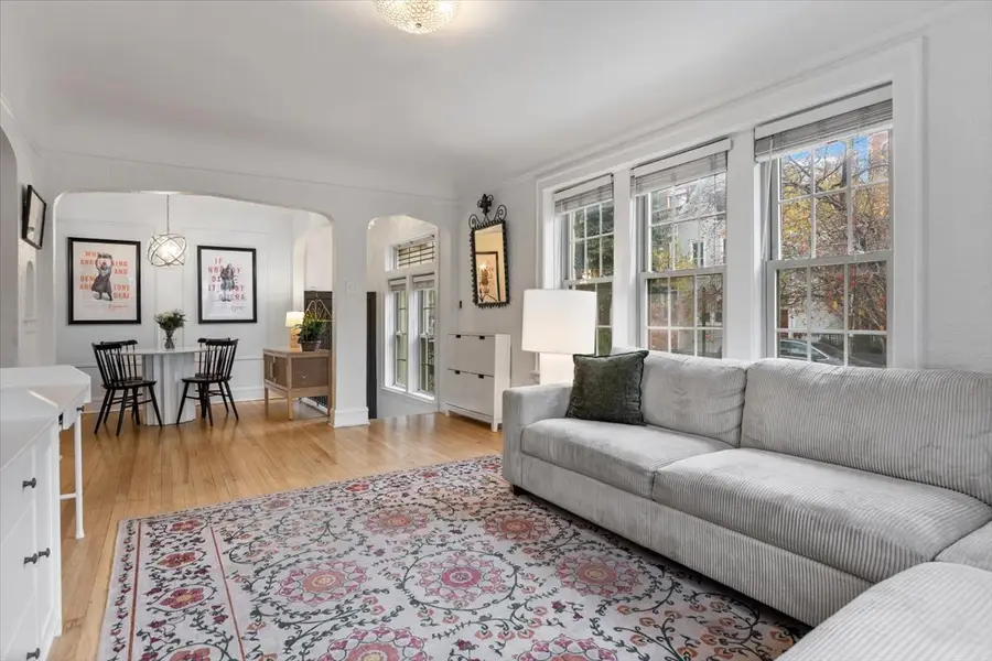 1956 W Melrose Street #102, Chicago, IL 60657 - Image #2