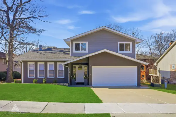 904 Hillview Drive, Lemont, IL 60439