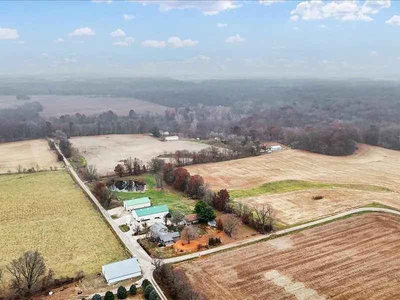 15742 Moody Road, Oakland, IL 61943 - Image #3