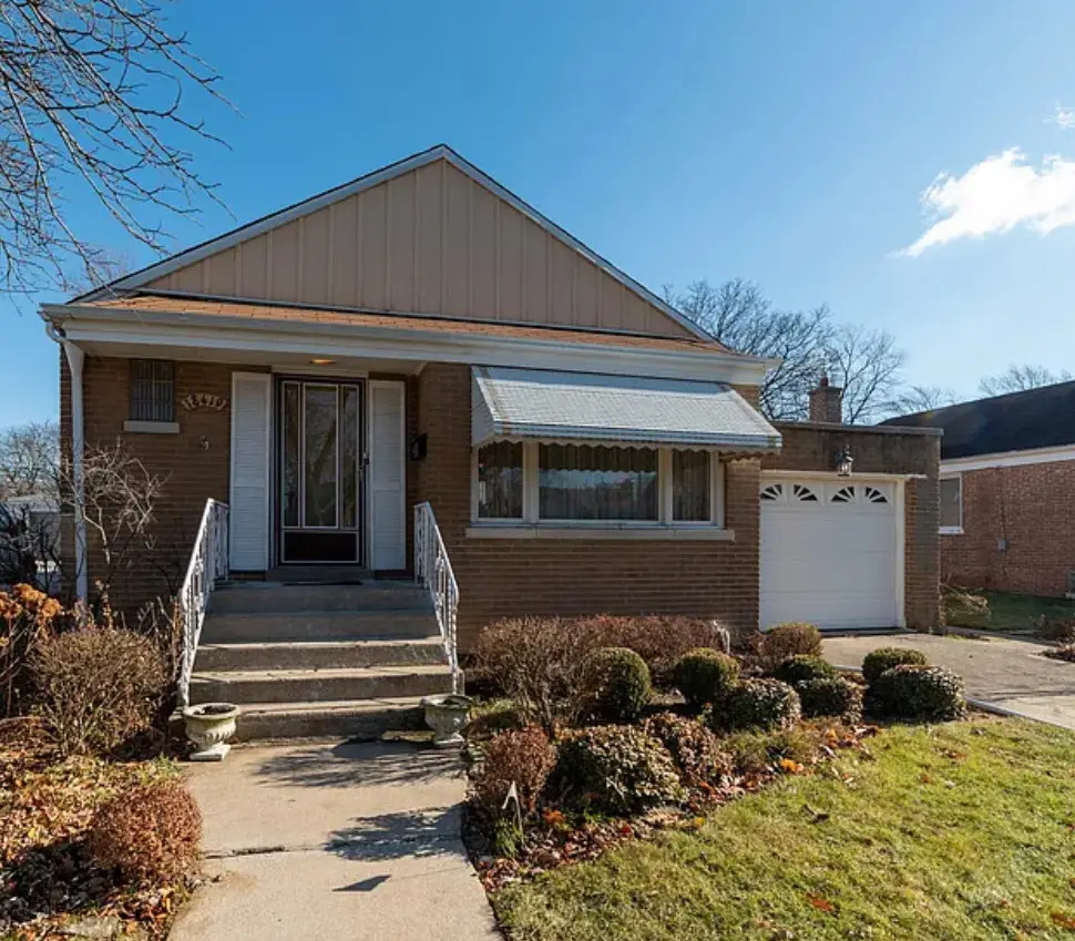 18419 Gottschalk Avenue, Homewood, IL 60430 - Image #1