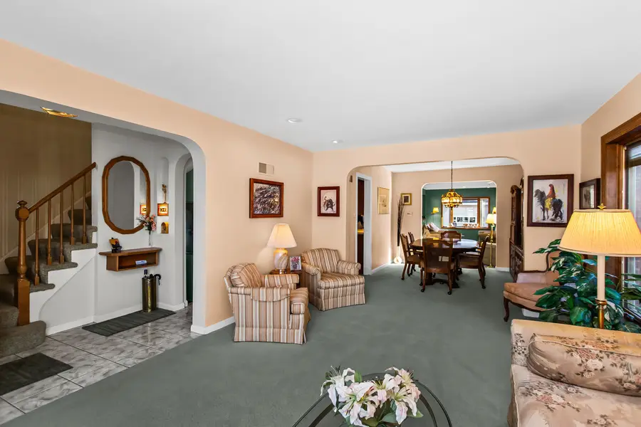 3623 N Sayre Avenue, Chicago, IL 60634 - Image #2