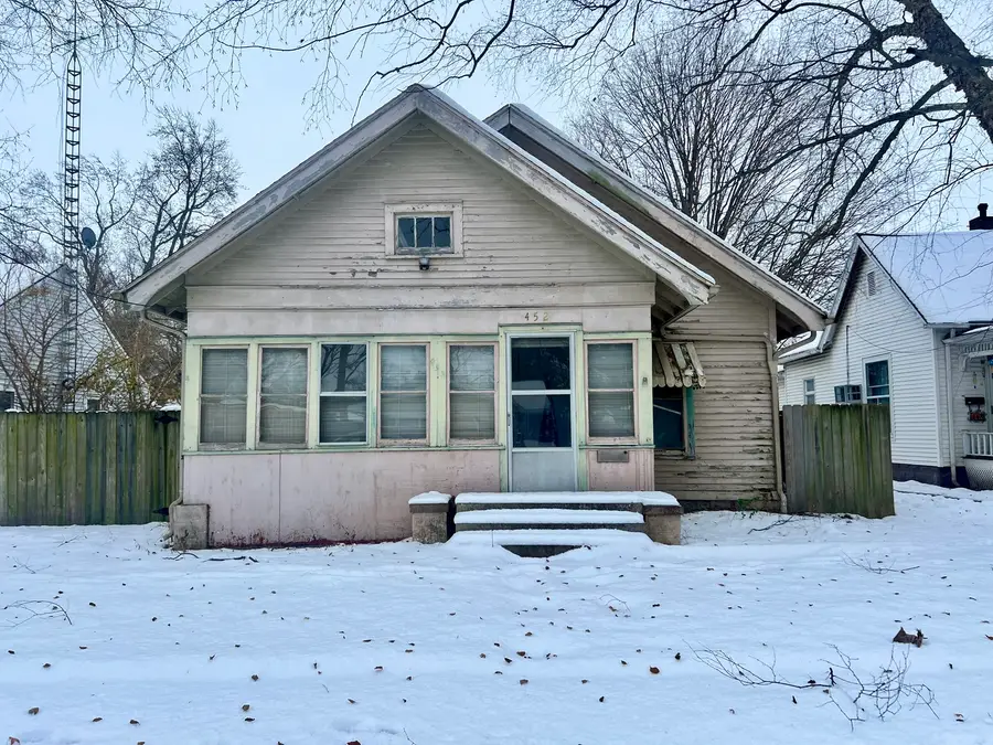 452 E Washington Street, Arcola, IL 61910 - Image #2