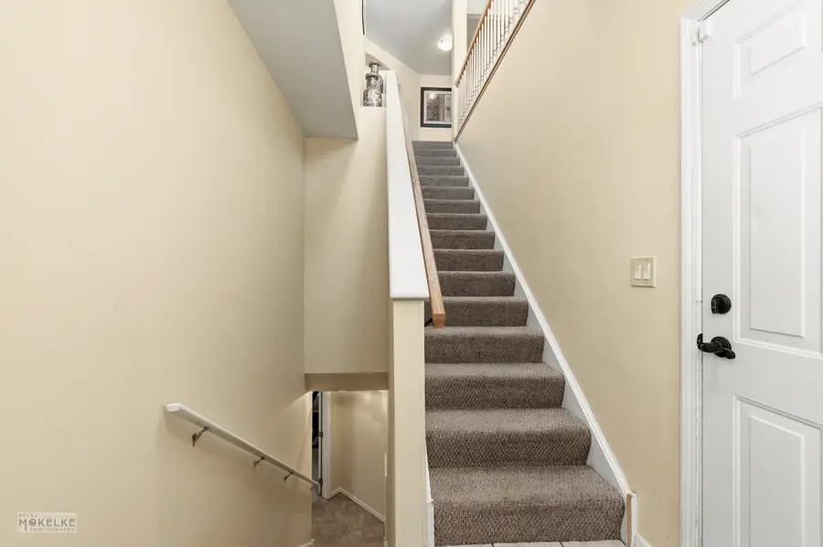 31502 Kline Circle, Warrenville, IL 60555 - Image #3