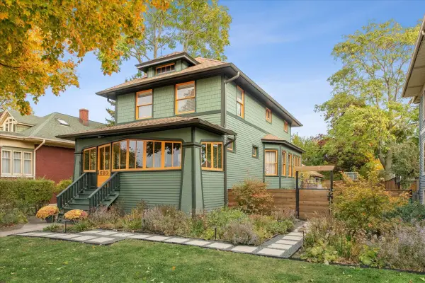 620 S Grove Avenue, Oak Park, IL 60304