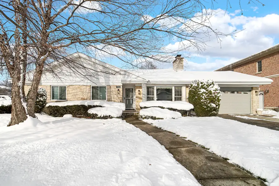 5156 Farwell Avenue, Skokie, IL 60077 - Image #2