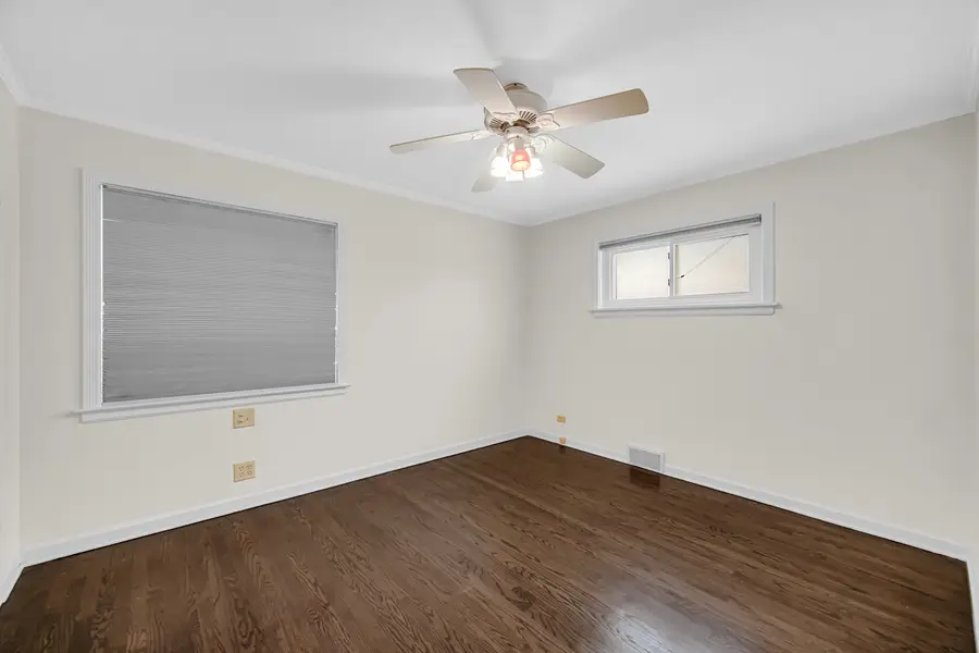 5156 Farwell Avenue, Skokie, IL 60077 - Image #3