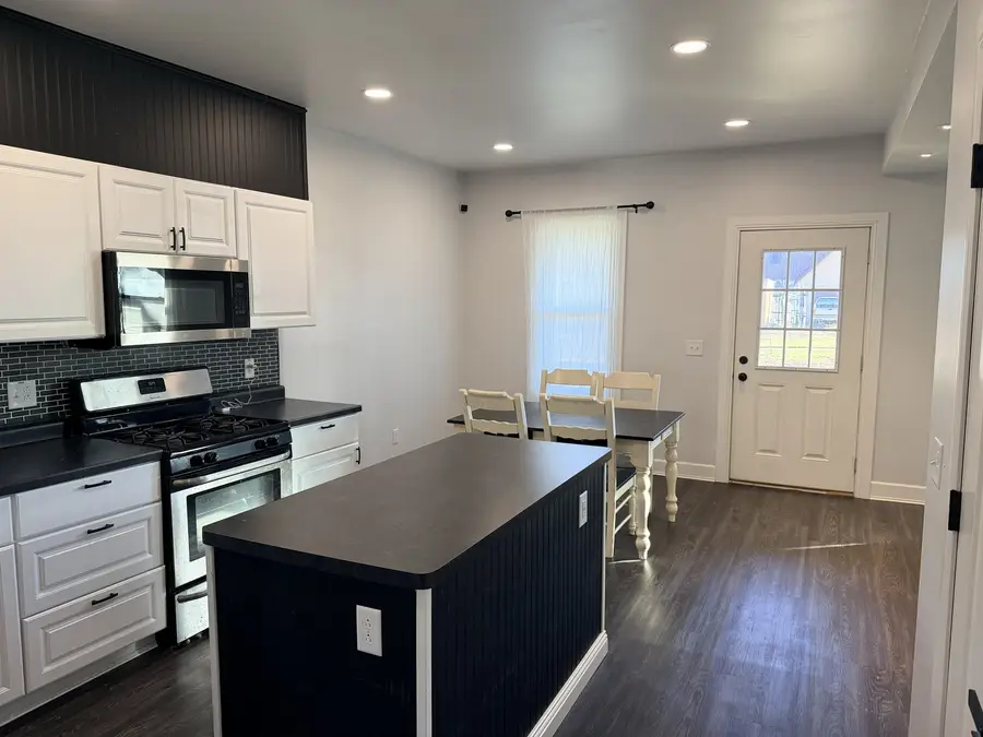 116 S Central Avenue, Ladd, IL 61329 - Image #3