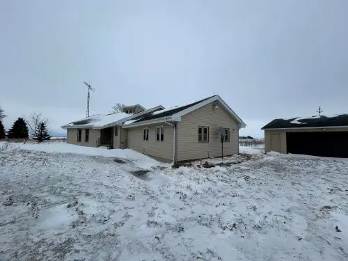 10940 S Dwight Road, Dwight, IL 60420 - Image #2