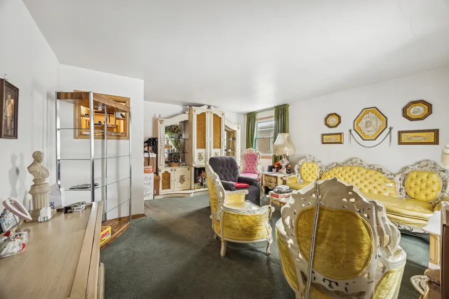 5240 W Gladys Avenue, Chicago, IL 60644 - Image #2