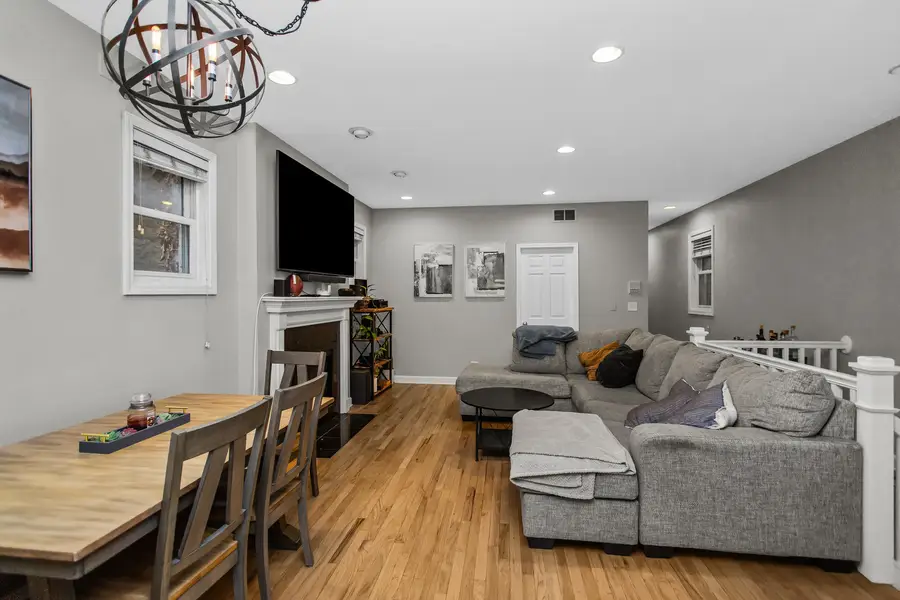 1413 N Bosworth Avenue #1, Chicago, IL 60642 - Image #3