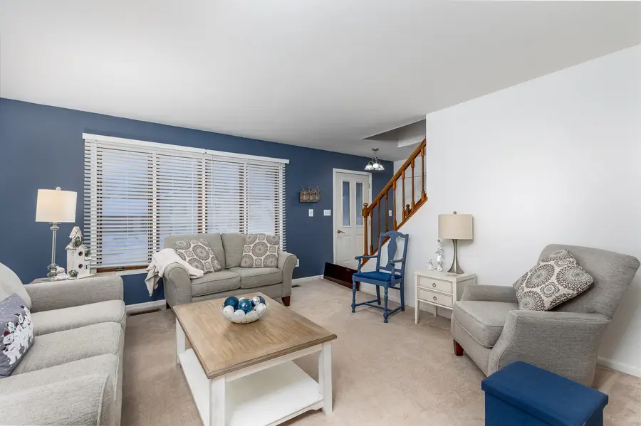 821 Thornberry Street, Ottawa, IL 61350 - Image #2