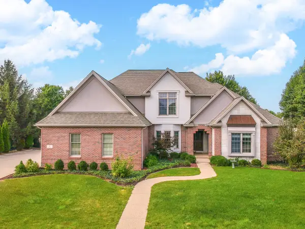 6 Stonebrook Court, Bloomington, IL 61704