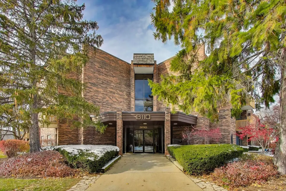 3110 Pheasant Creek Drive #104, Northbrook, IL 60062 - #1