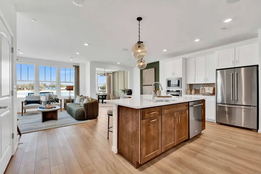 33 Weirich Way #77004, Batavia, IL 60510 - Image #2