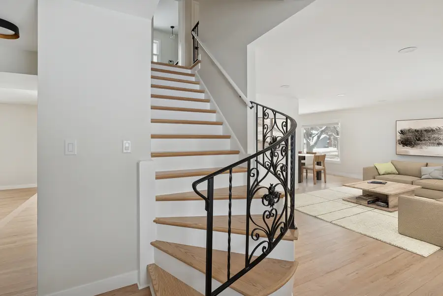 827 5th Avenue, Libertyville, IL 60048 - Image #2