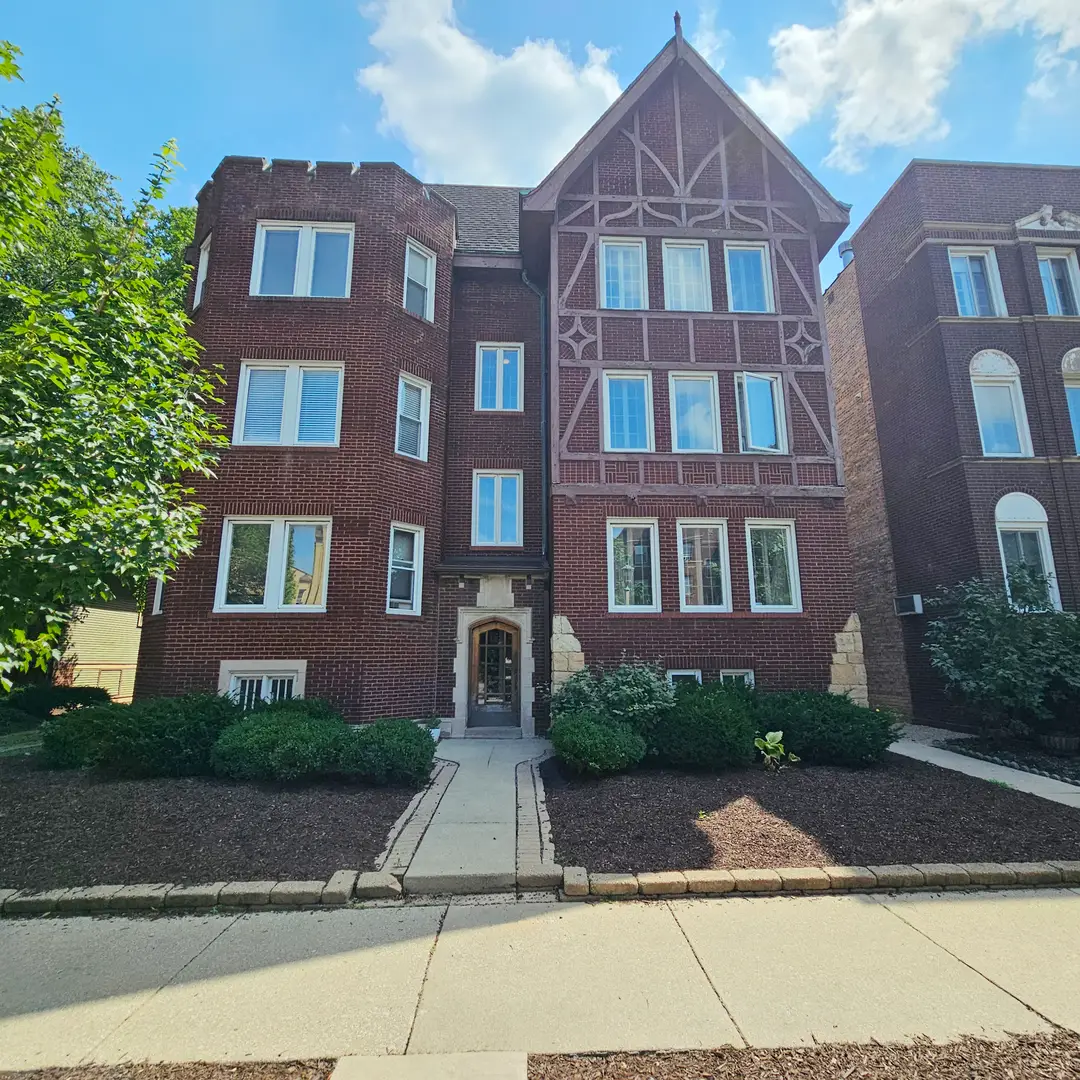 424 Wisconsin Avenue #3N, Oak Park, IL 60302 - Image #1