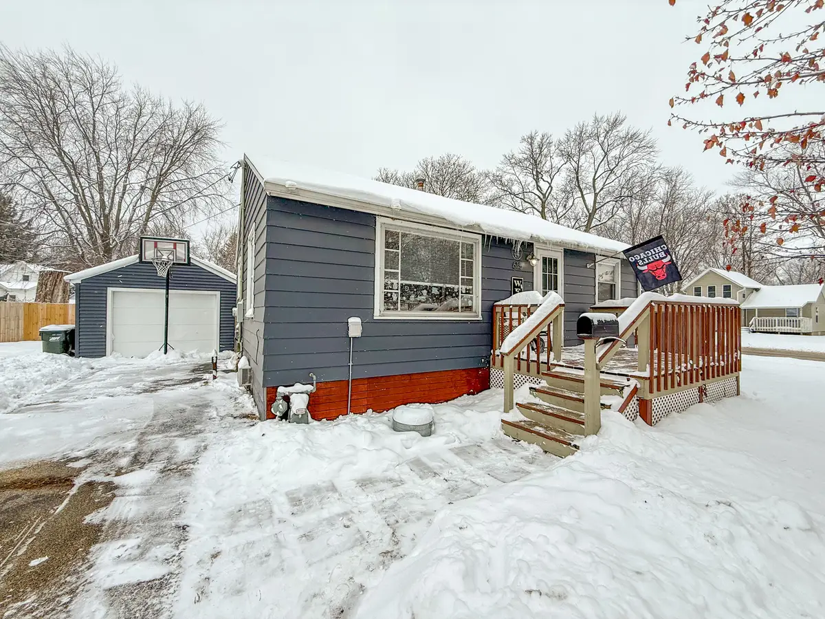 615 W 9th Street, Sterling, IL 61081 - Image #1