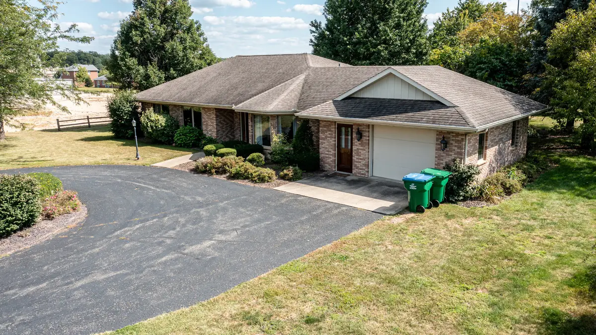 154 E Us 34 Highway, Mendota, IL 61342 - #1