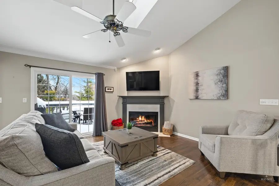 679 Barlina Road, Crystal Lake, IL 60014 - Image #3