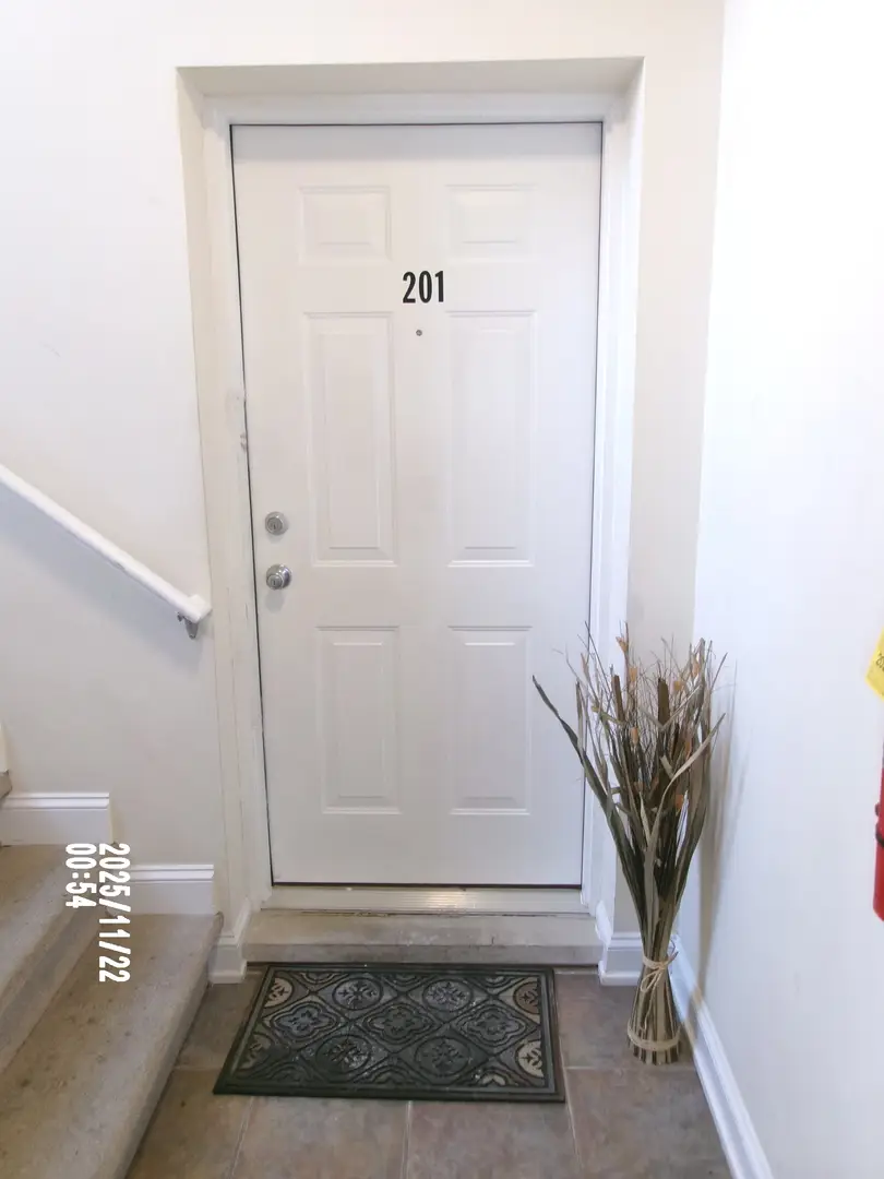 2651 E 74th Street #201, Chicago, IL 60649 - Image #2