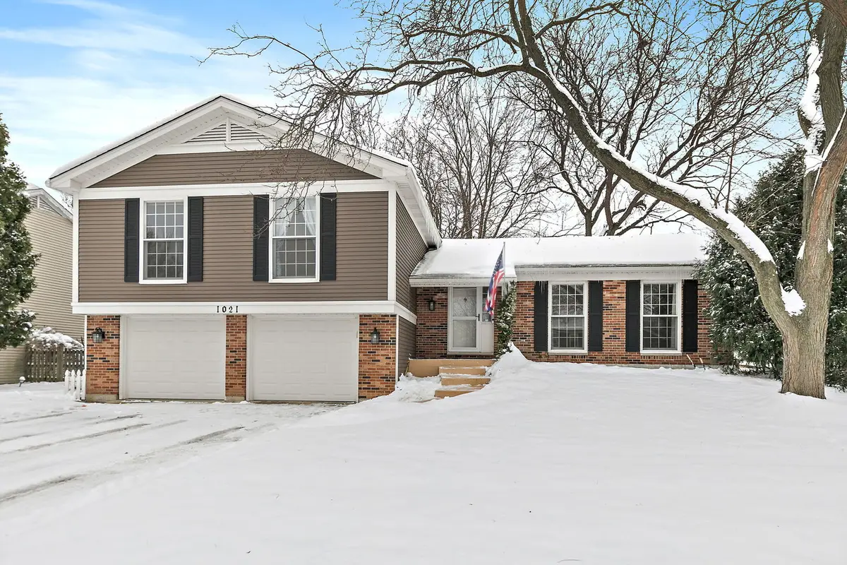 1021 Abbey Drive, Crystal Lake, IL 60014 - Image #1