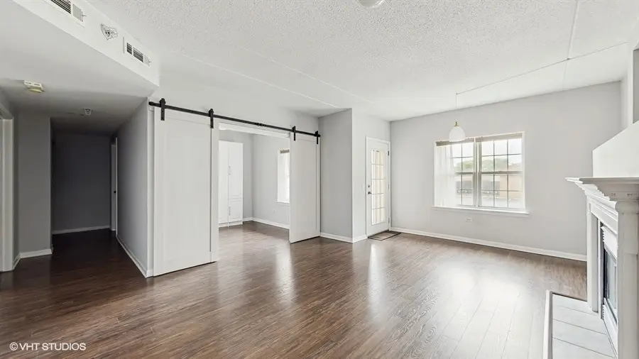 210 N Addison Avenue #202, Elmhurst, IL 60126 - Image #3