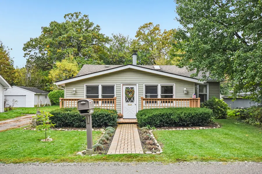 27630 N Hickory Street, Island Lake, IL 60042 - Image #2