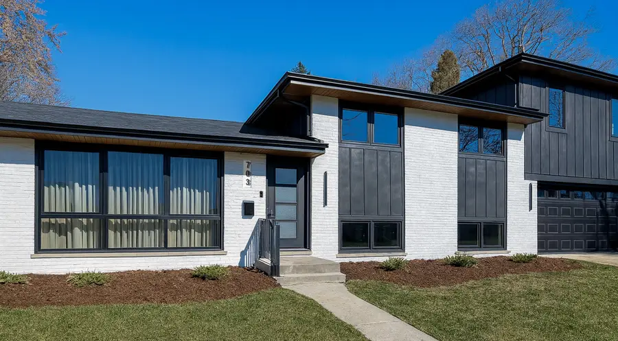 703 N Gibbons Avenue, Arlington Heights, IL 60004 - Image #2