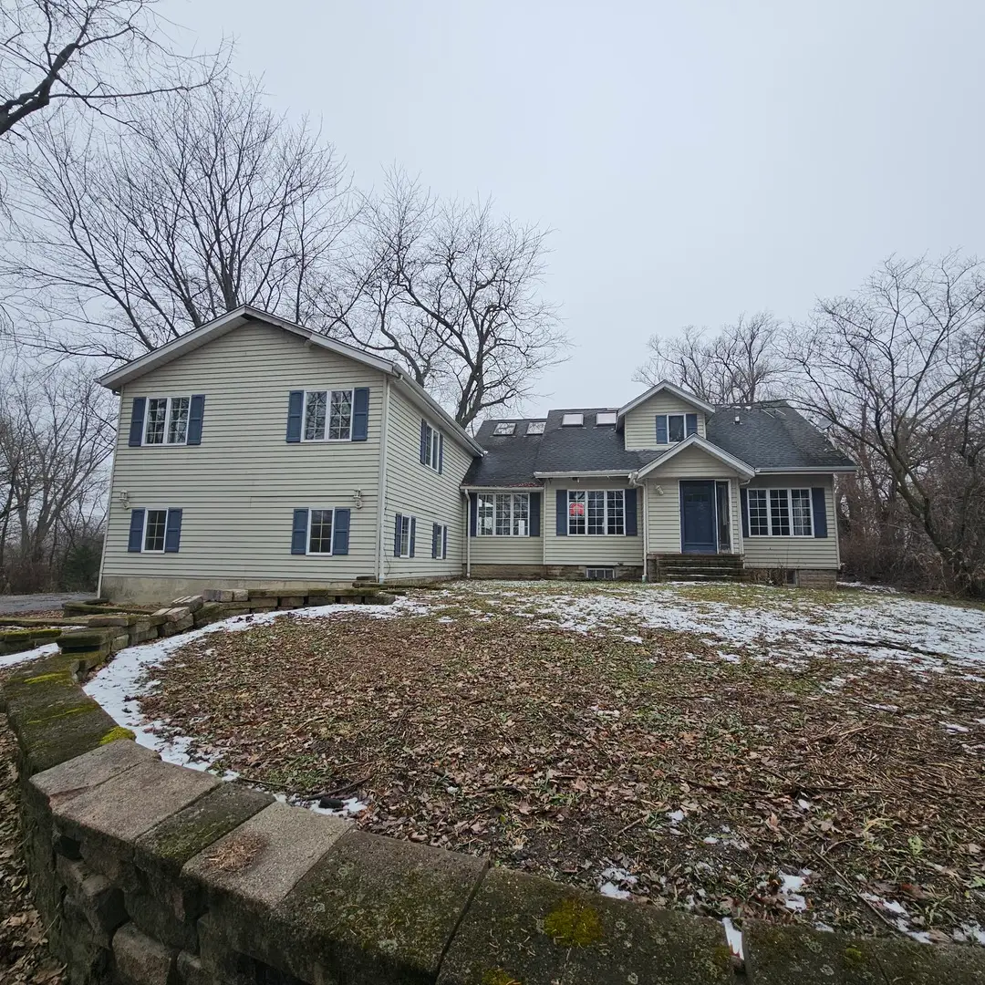 181 Old Sutton Road, Barrington, IL 60010 - Image #1